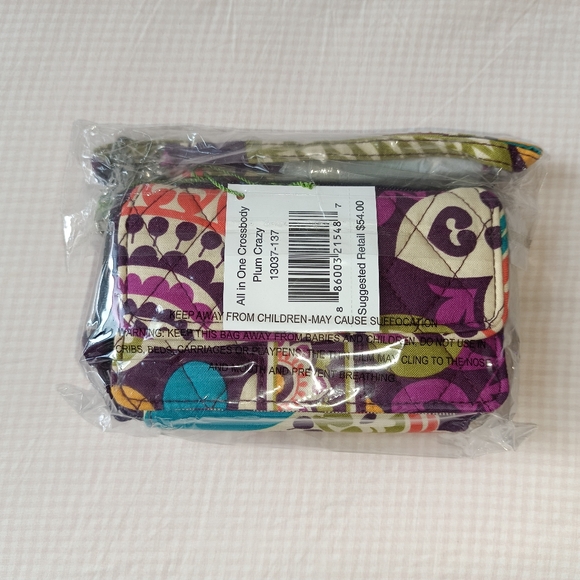 Vera Bradley All In One Crossbody In Plum Crazy Retired Pattern NWT - Picture 1 of 5